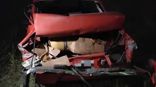 Choque y fuga en la Autovía 19: un auto terminó con daños materiales